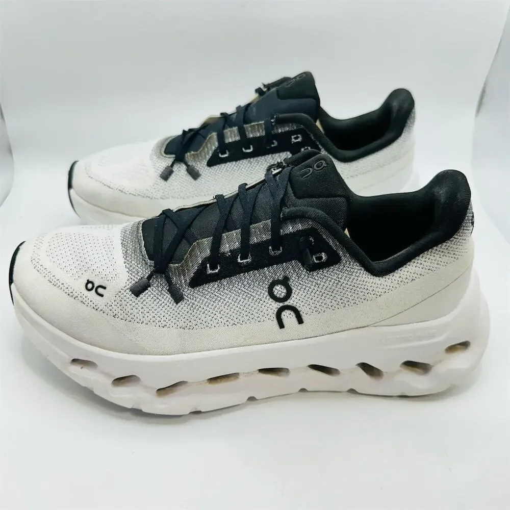 On Running Cloudtilt White/Black Sneakers | Women’s Size 6 US | EUC